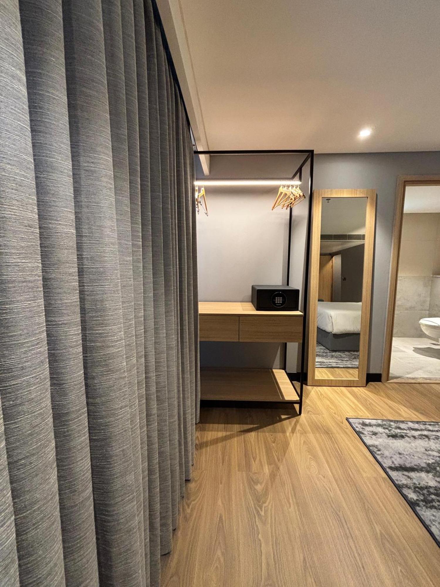 Park Inn & Suites By Radisson Thrissur East Fort المظهر الخارجي الصورة