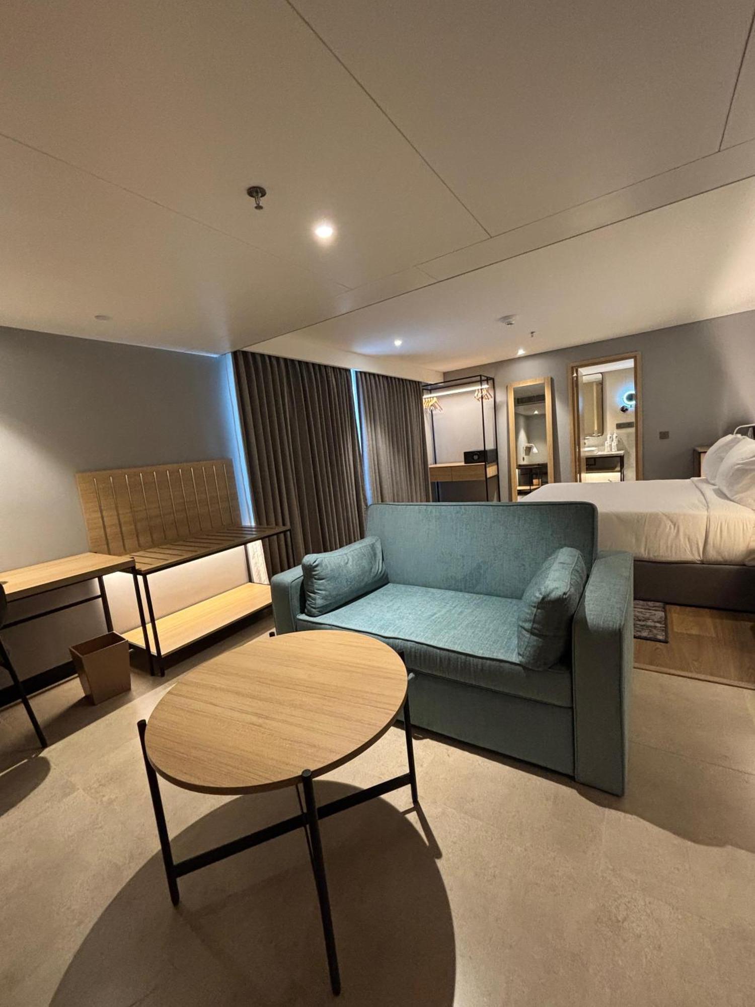 Park Inn & Suites By Radisson Thrissur East Fort المظهر الخارجي الصورة